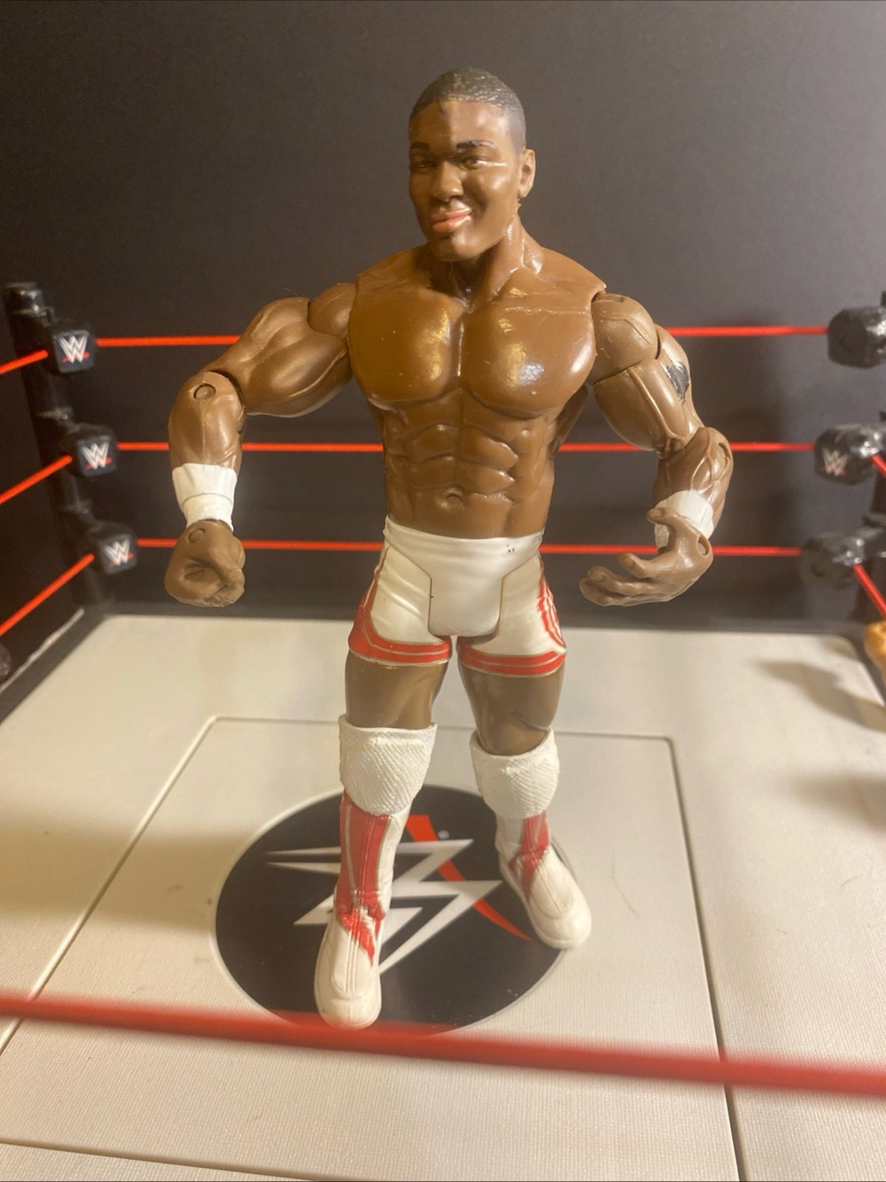 Shelton Benjamin WWE 2003 Jakks Wrestling Action Figure White Red Trunks Vintage
